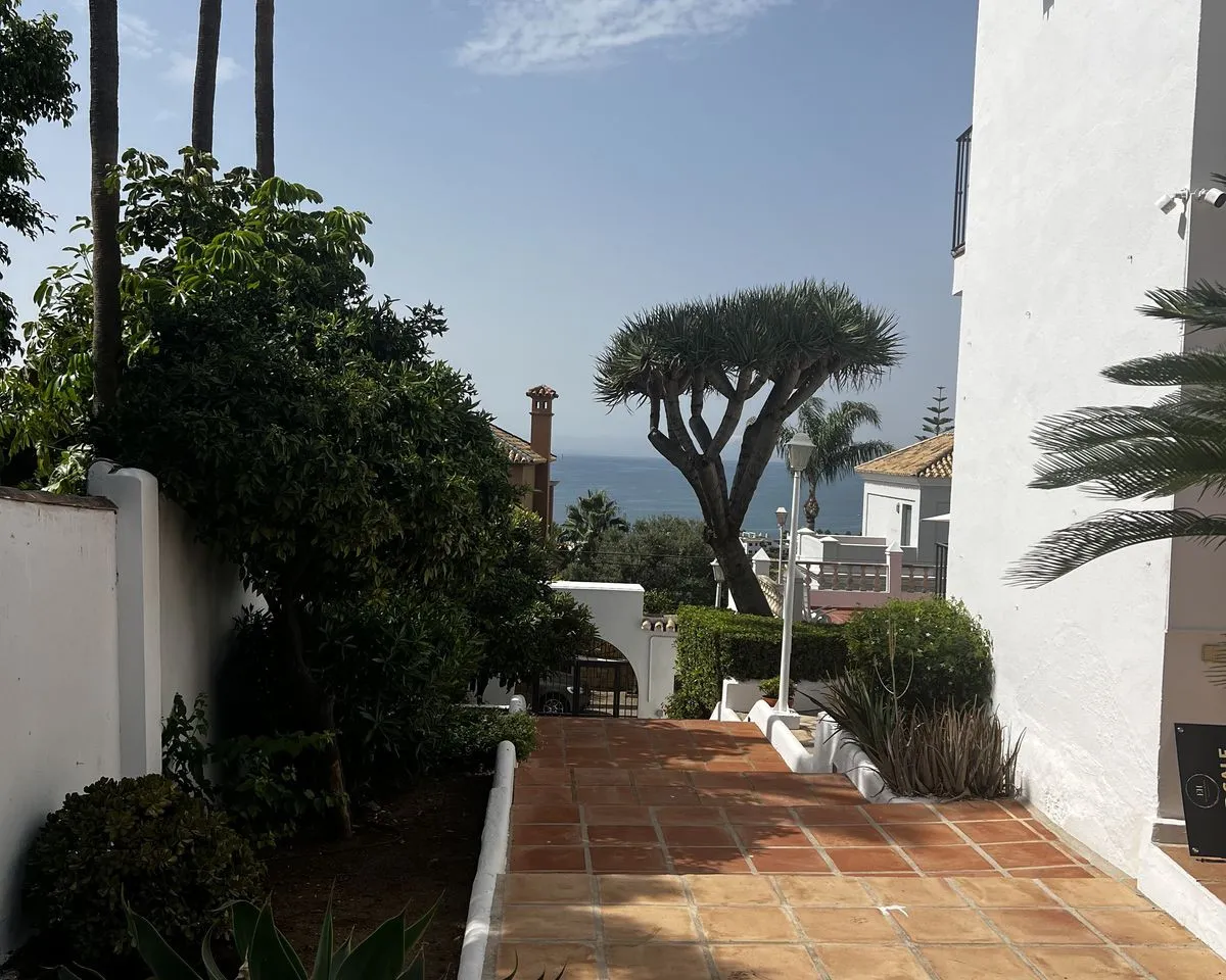 0c415174-8060-4c54-ac5a-bc7039a2bdef