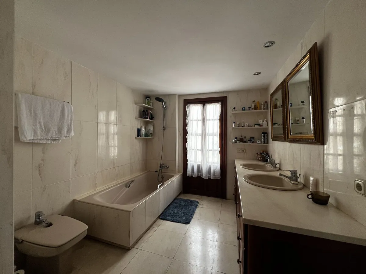 10d55858-008f-4bc7-937b-e22f2f46f0d6