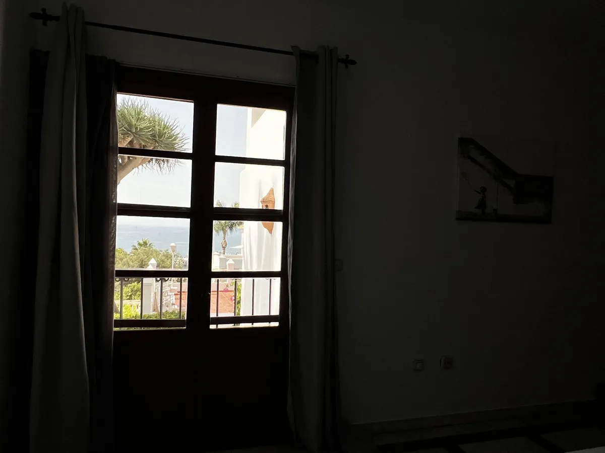 9832dc25-5f7e-4d26-86ee-4e0b1dafe755