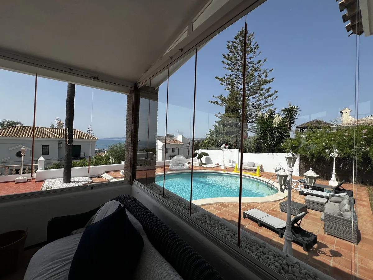 9e7d6e6d-c4fc-4f4b-bcb9-e0452eb8f1fa