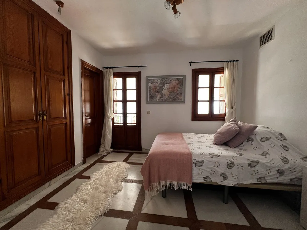 bf49f199-2ad6-42aa-8cc5-013a28993bf6