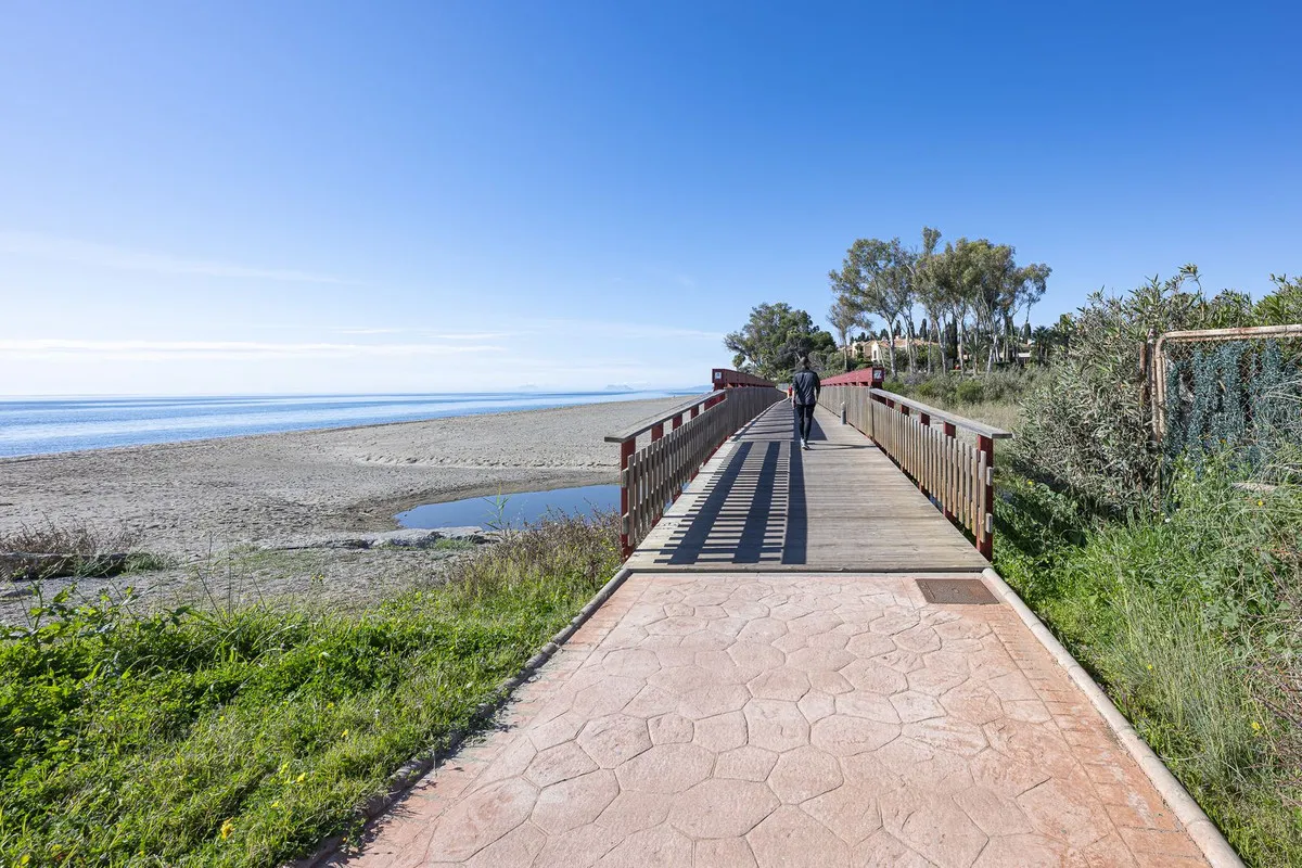 82028cdf-be3d-42cd-8aa1-dc7dca46232d