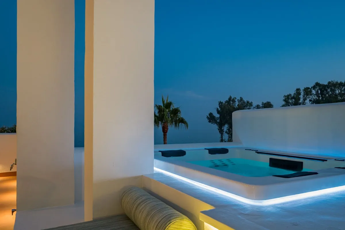 90d7ef9a-799f-4a9c-919c-7f3033f8327c