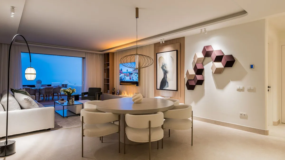 a2e3d082-bae2-4d1e-b83c-e54d4d50b64a