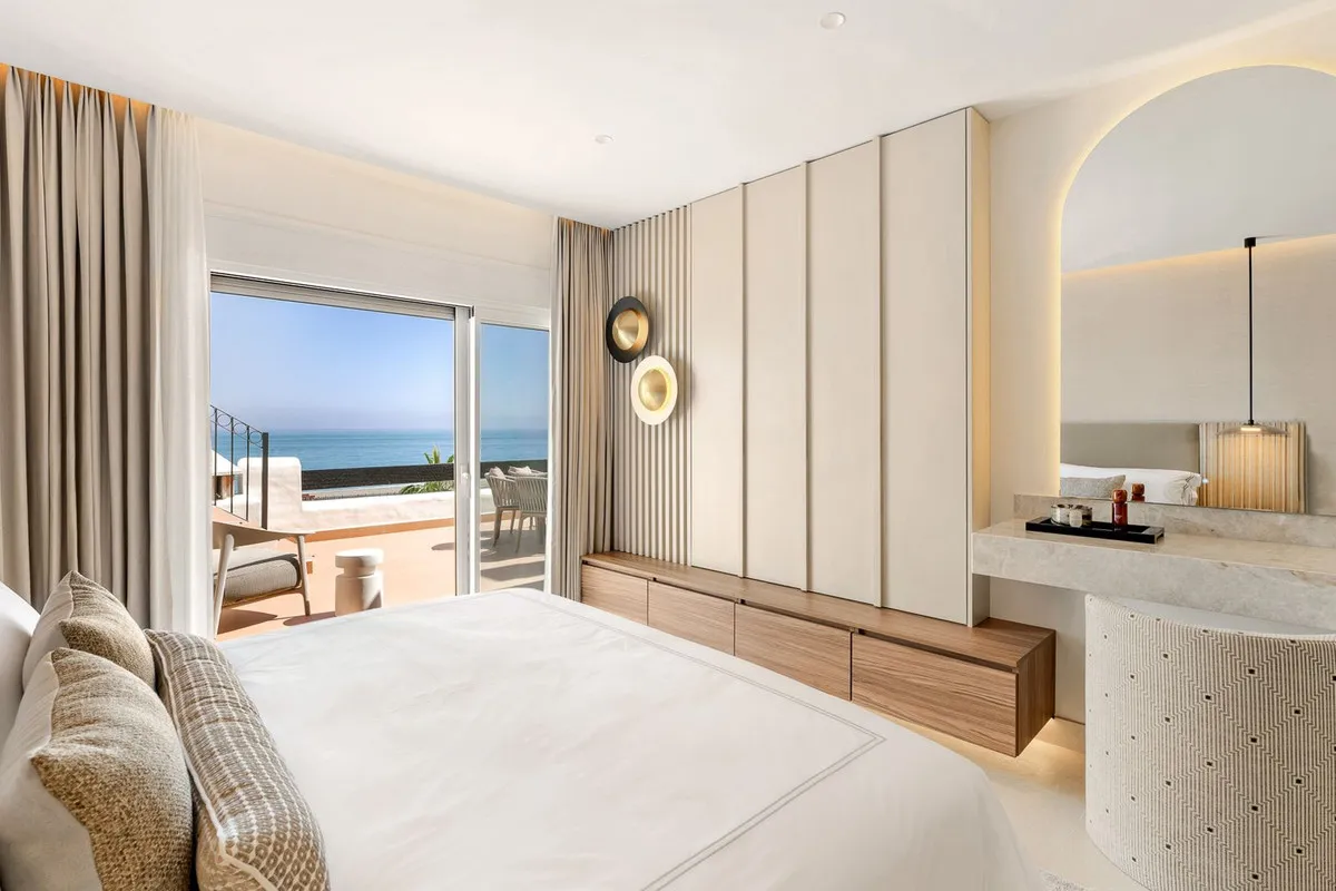 a75ea774-6fc4-48b6-9c41-c552d784d834