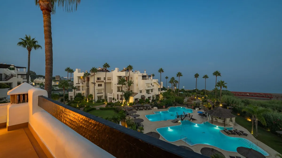 ff3ea5b8-ae7c-4e4f-9341-c5c5f4d9a7ba