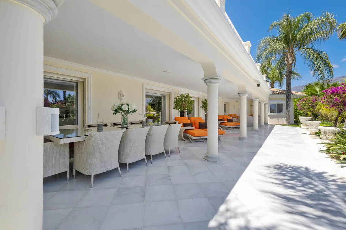 b9632f94-3c61-4fb0-a74b-add561ffa821