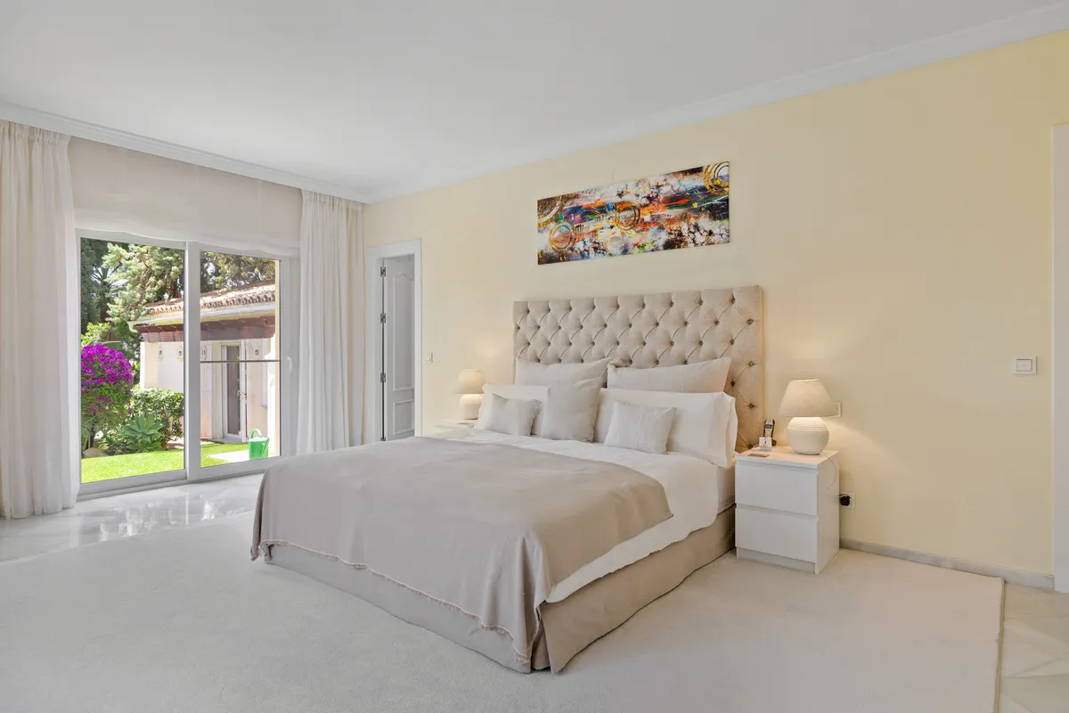 d7771694-d2f5-4258-8ea6-2d0b7f3d1ef0