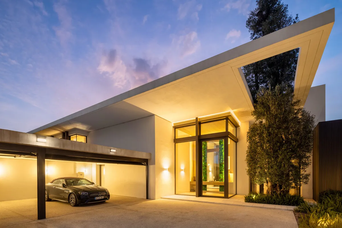 1b0ef4ff-f8f9-4178-a581-9a8485b33809