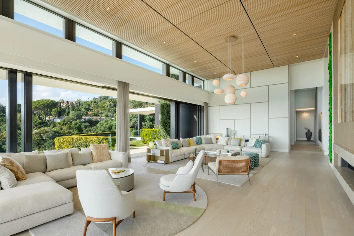 7e969a15-116f-48f2-9126-e1d28233764d