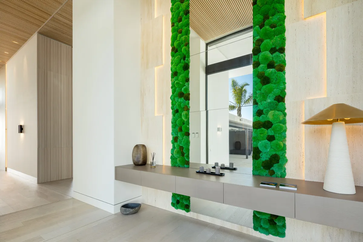 8b4c99d3-c551-43a0-9617-b2fb26c2c08c