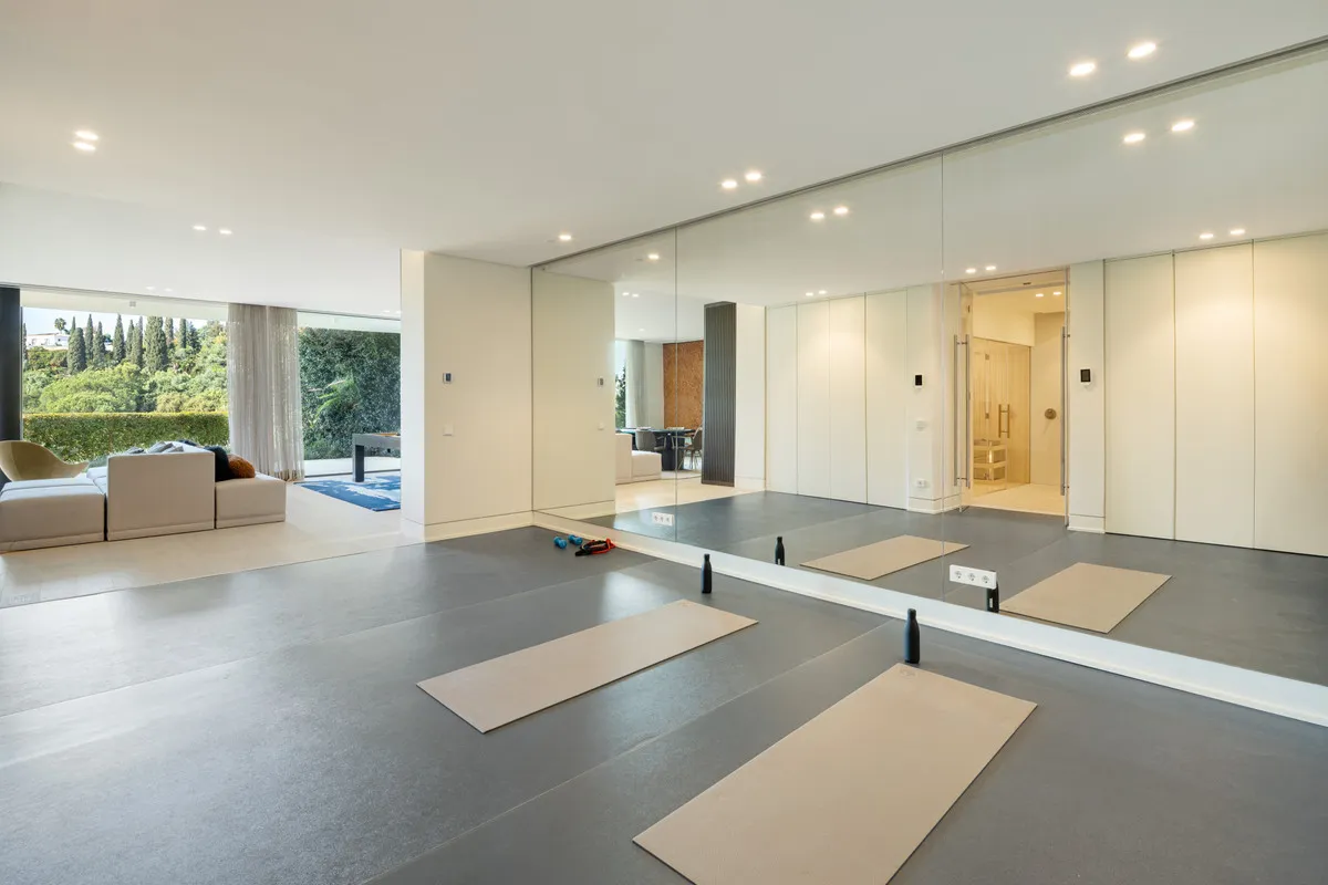 c5afc537-30f0-4743-8db1-b41a71d547be