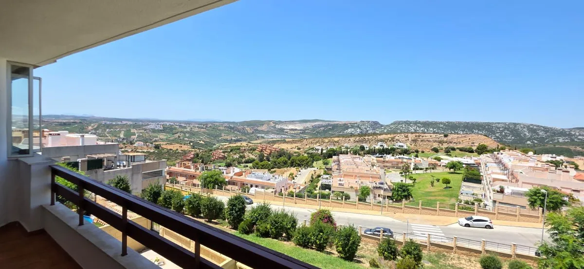 844ce1e3-f259-4d95-9d4a-fb8511ebae67