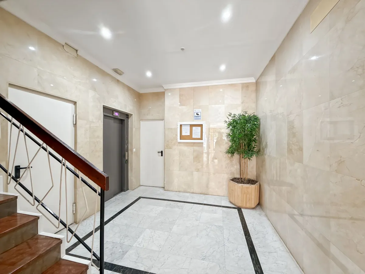 9a5aa74e-d083-4a92-b327-f88d9a0faec9