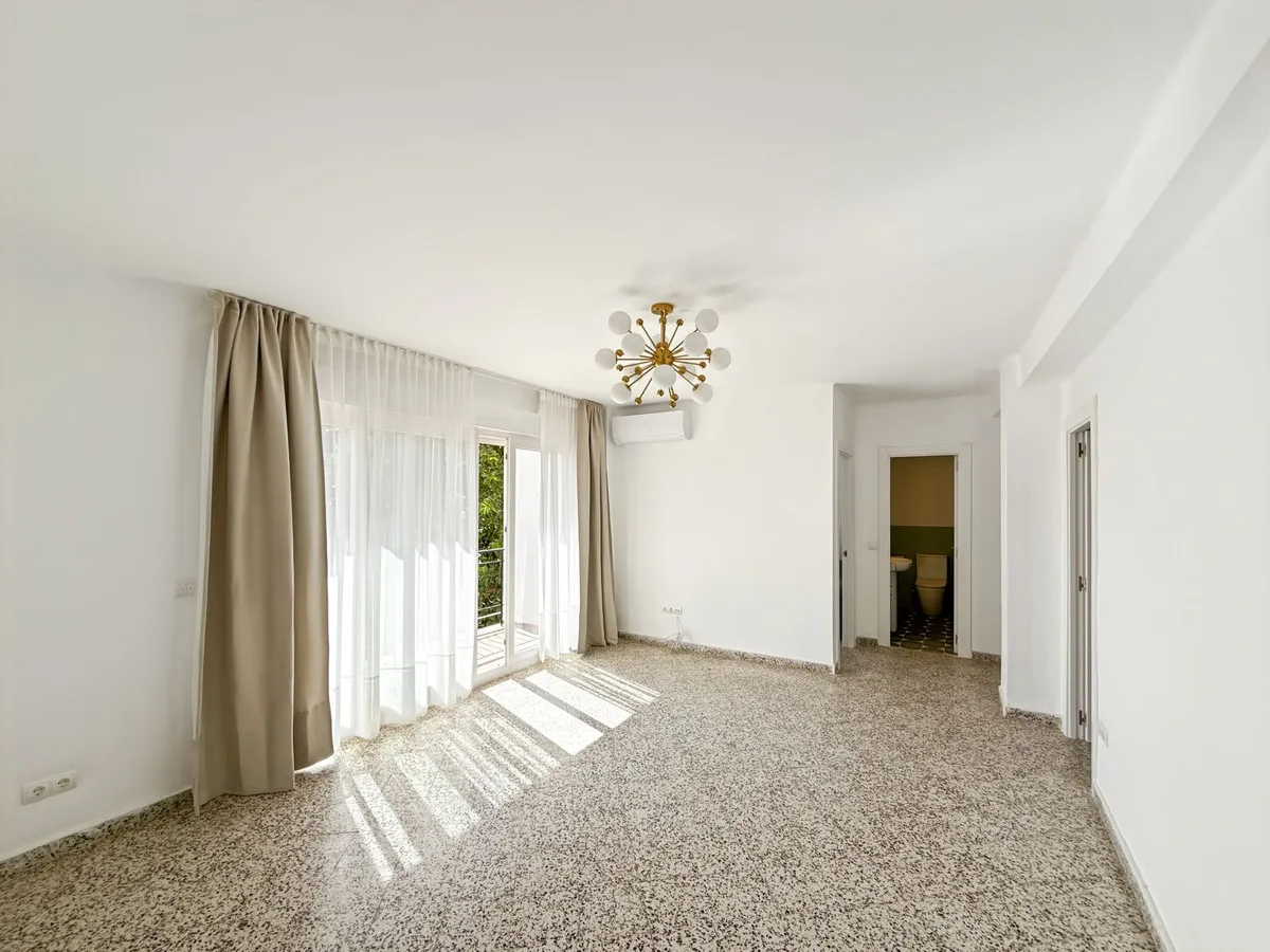 b9a81d03-7cb6-47fe-b3e6-97a6a88bf94f