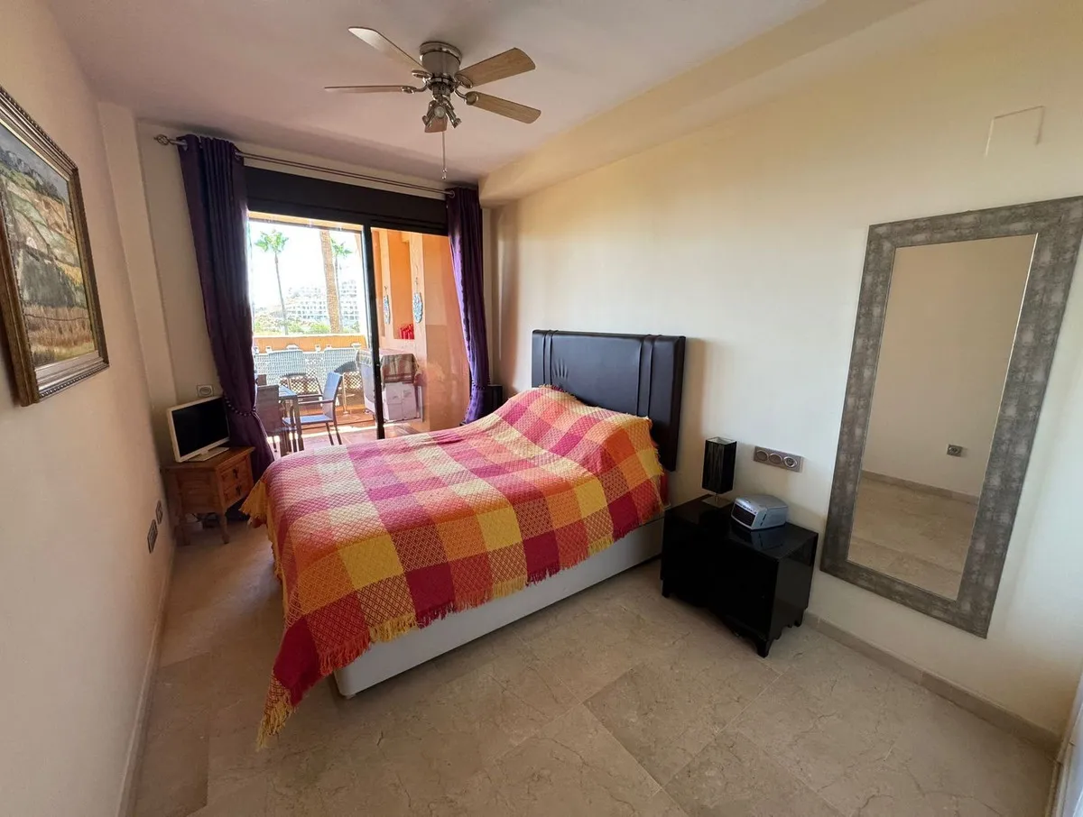 1c212eb4-41eb-4431-a5ed-651d380bd03a