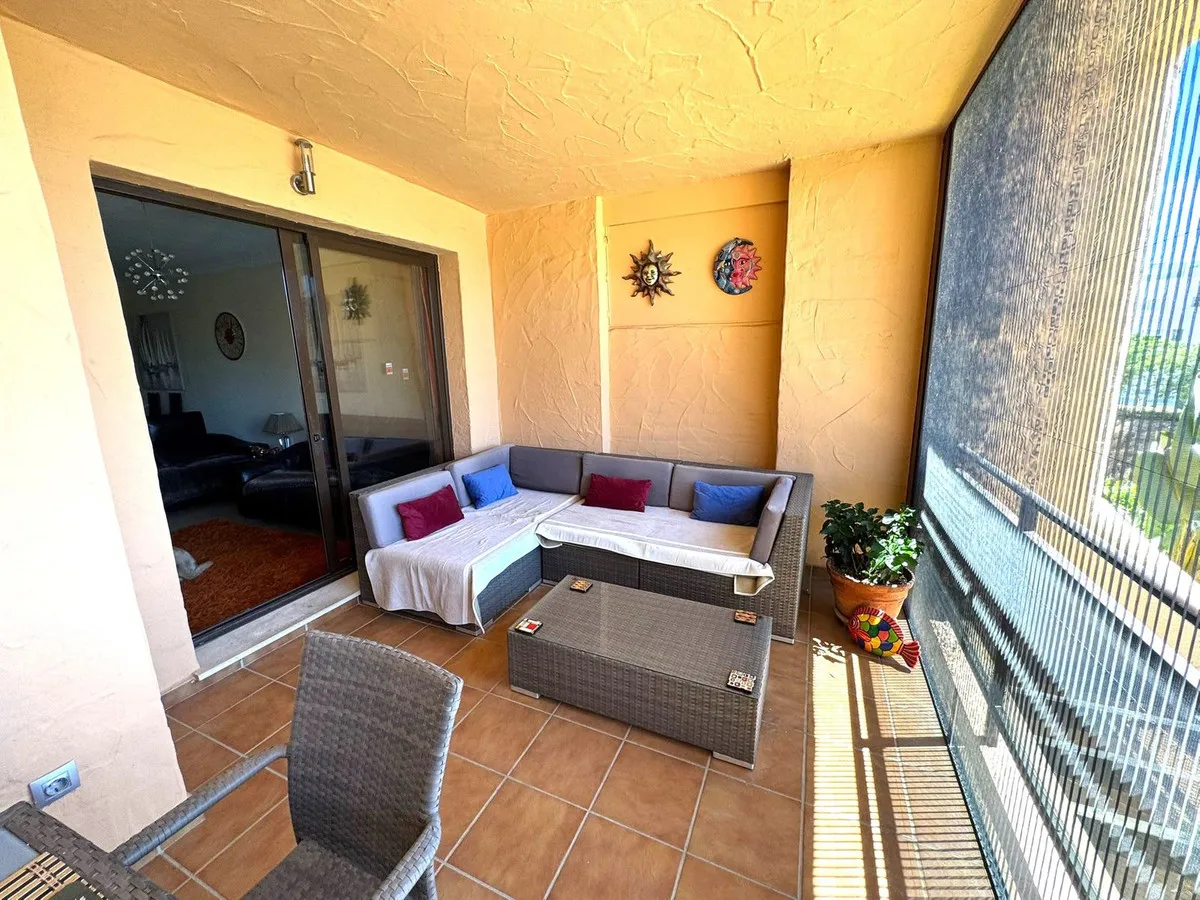 9b280a49-3543-4922-80d7-90422134c6bb