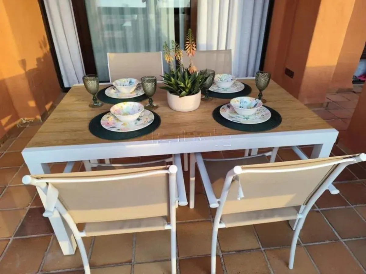 b6fefd7c-8947-46a3-97e3-53f145b1db95