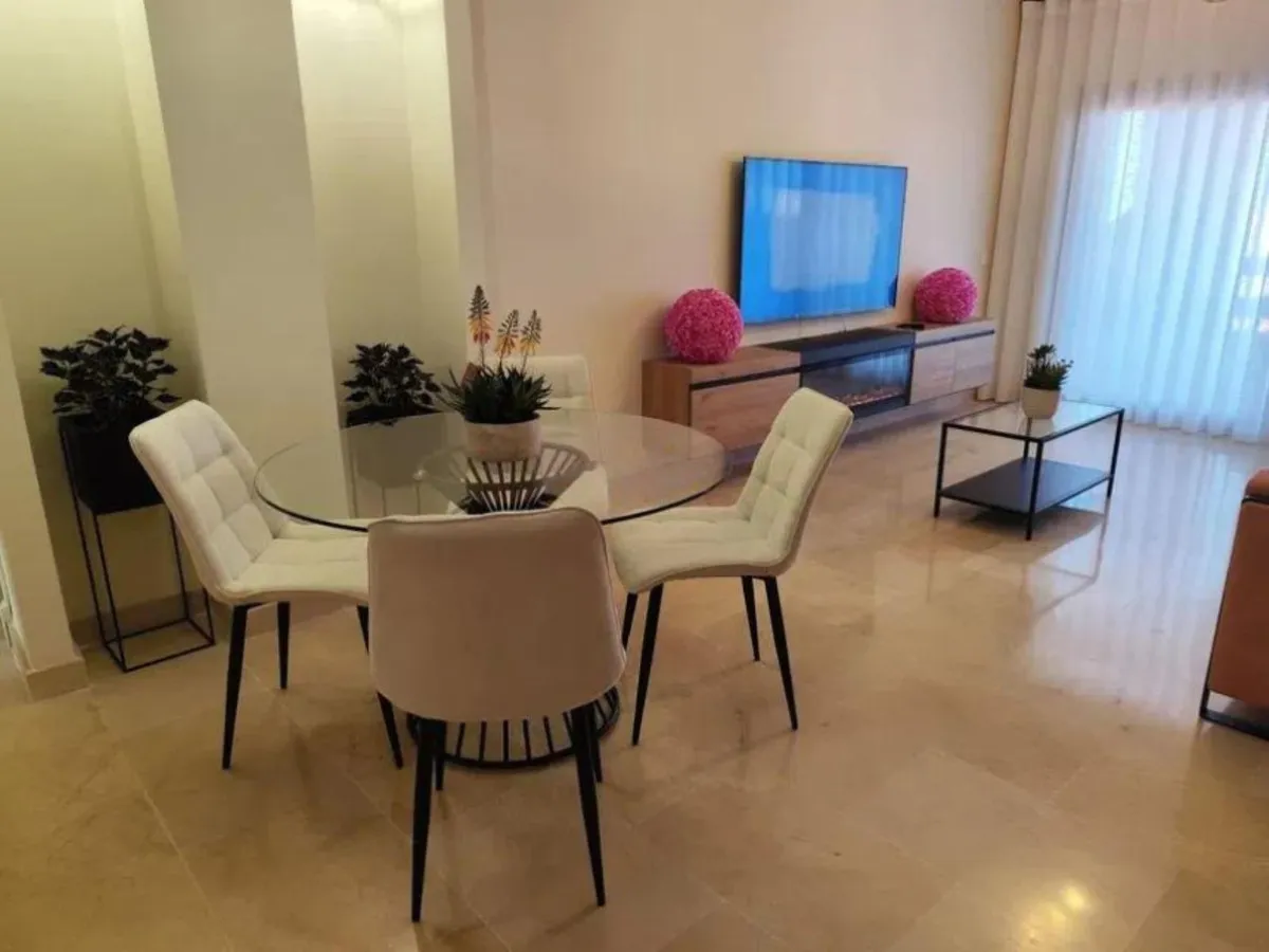 fecd084c-9274-493c-9560-2e3cc107ba03