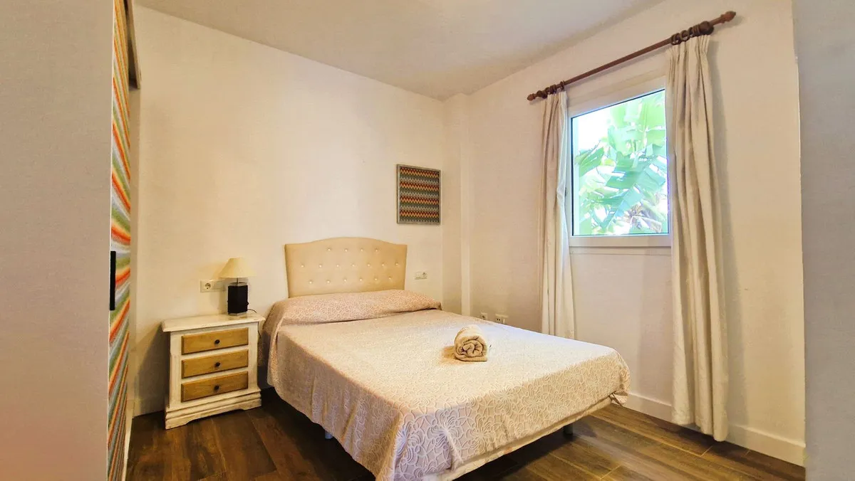 21c491f7-469f-4afc-9375-97d67f5d4c56