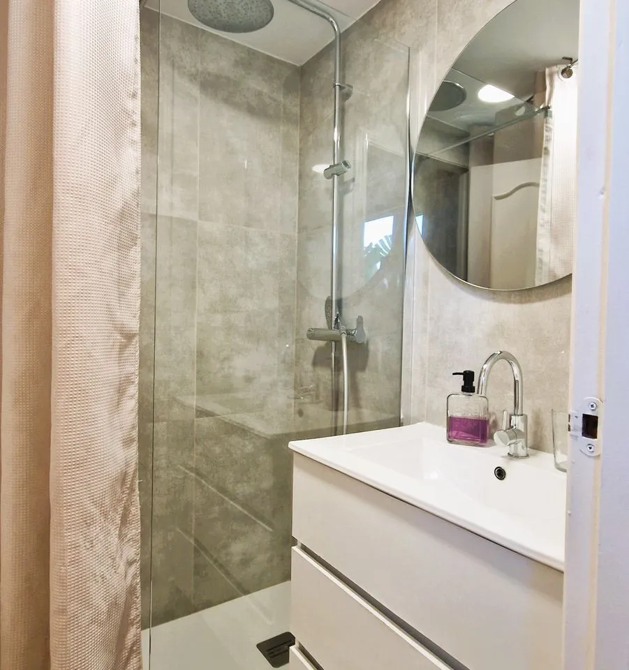 2a85367c-1628-498d-af51-509e72ea747d