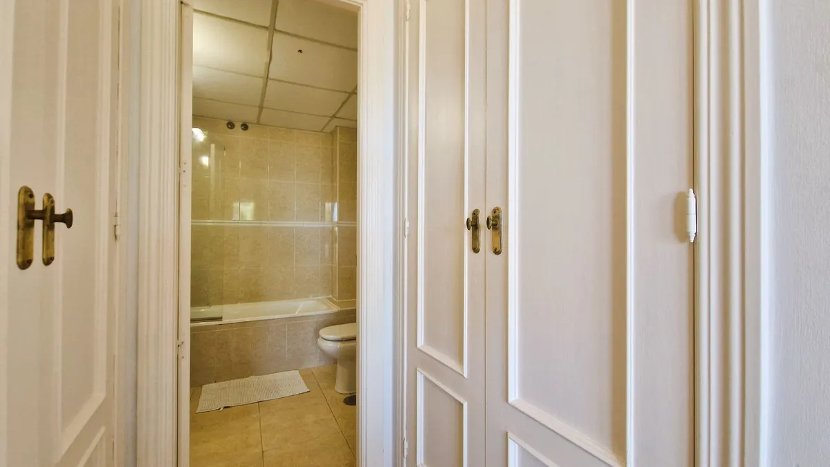 b4150b74-3a82-4b99-8ff2-98316329ee10