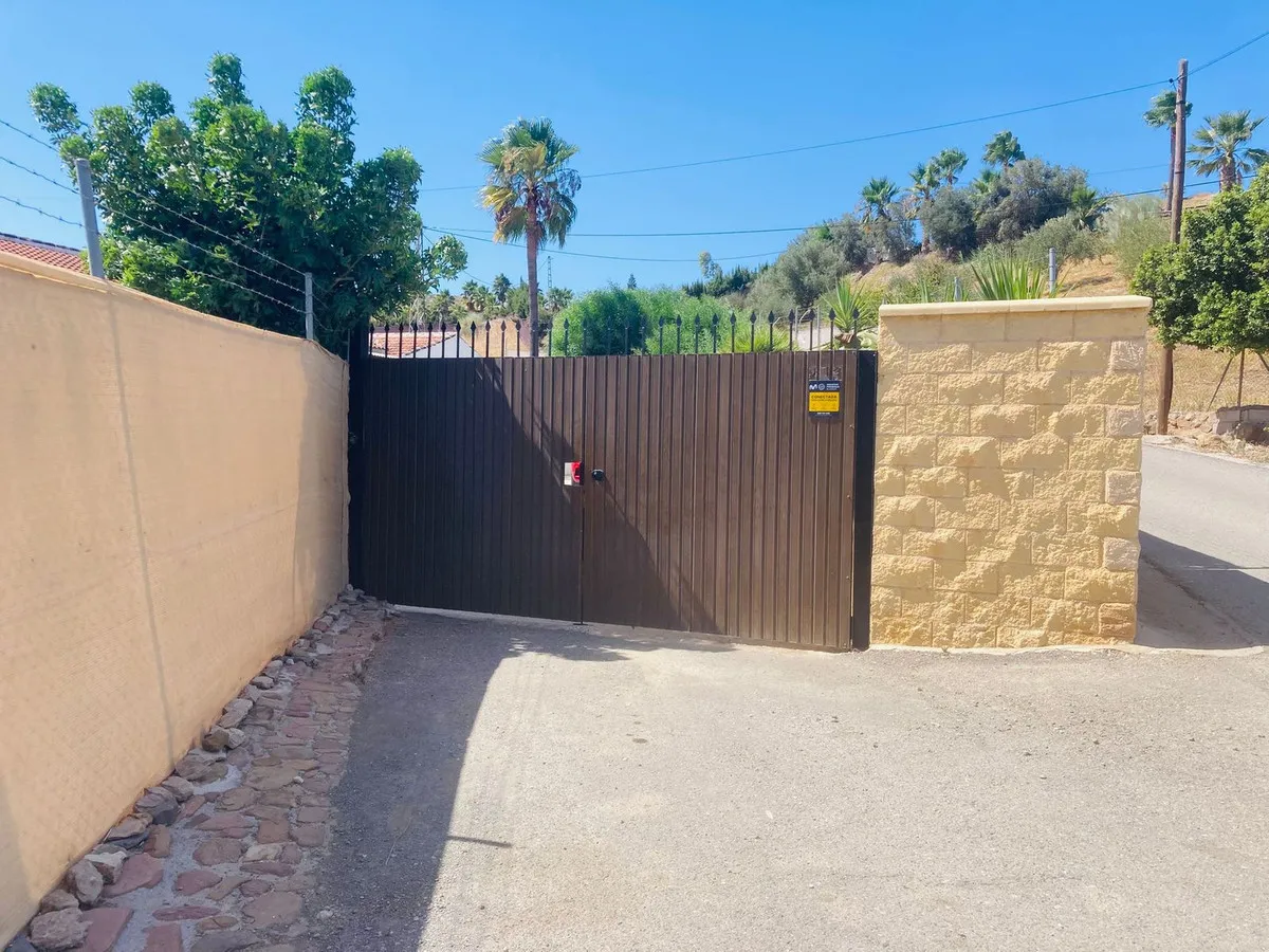 01c79432-2701-40d9-8646-902ab41fe9cd