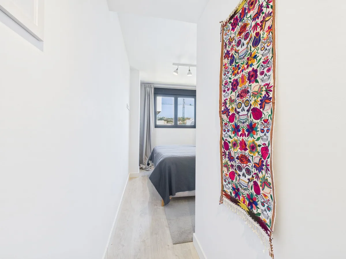 6d44ecea-a1bf-48a1-bae8-976fcd1f05fa