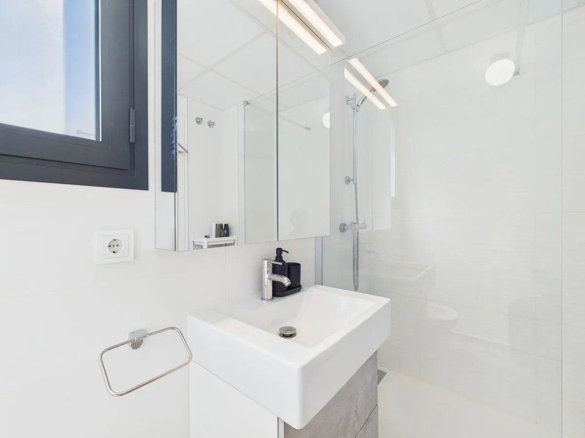 a9e5fe8a-f8f5-403c-8352-a25087af1c25