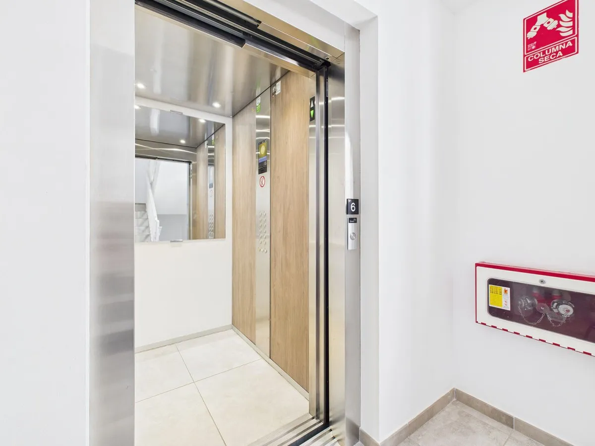 b52371f2-6b80-4652-a0ae-5aab42e393b9