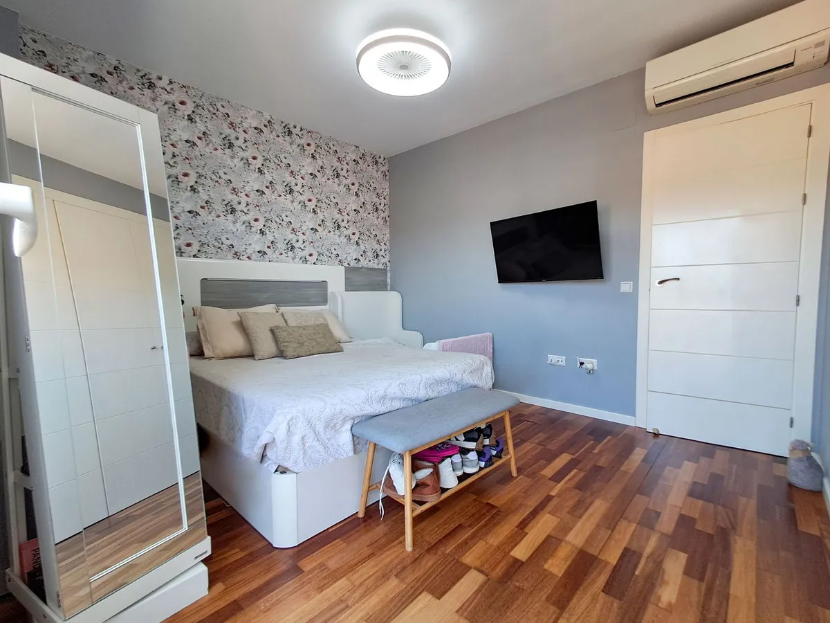 dd9bf6e8-0055-45df-b209-e173137b2230