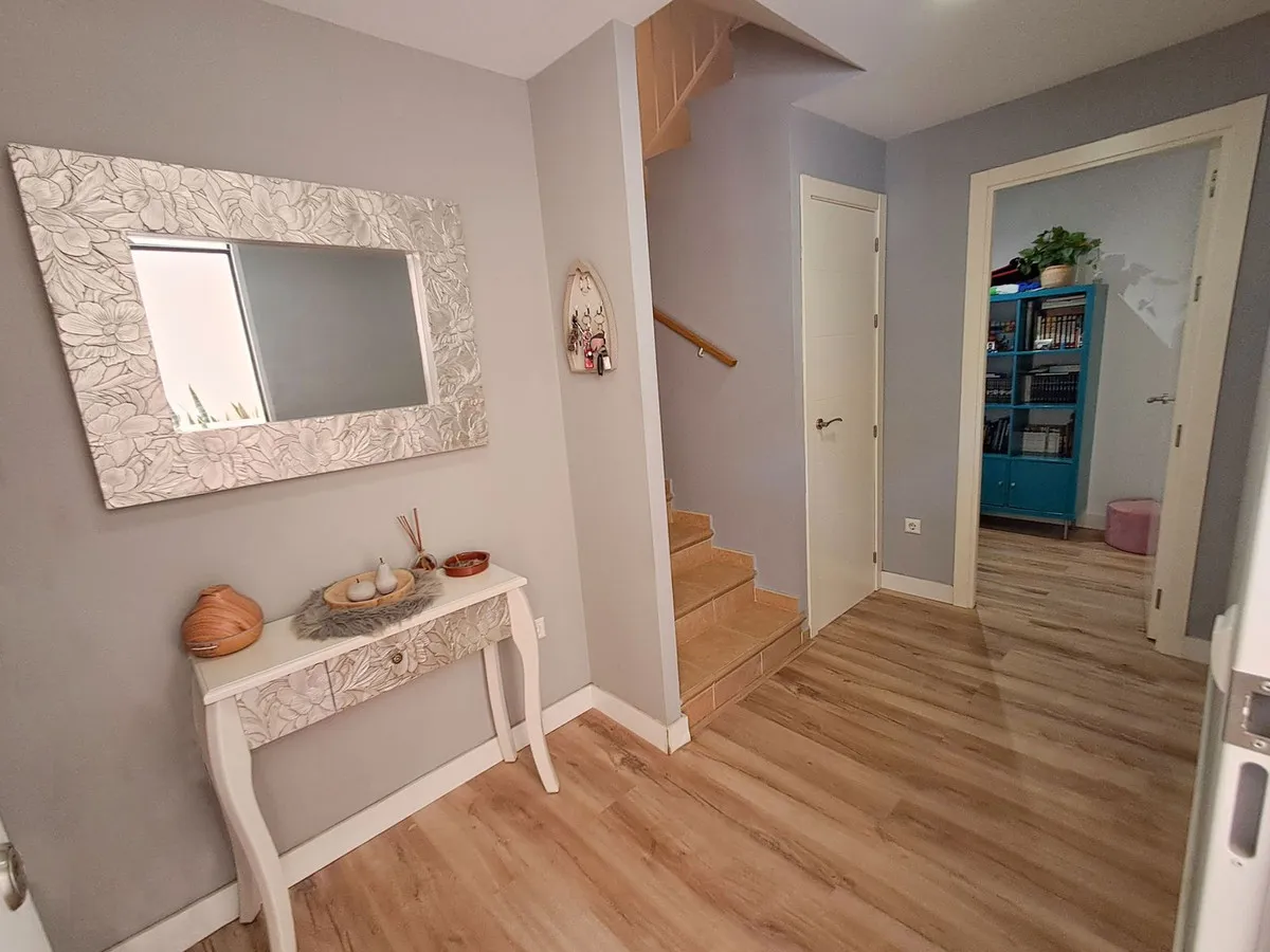 f7795778-7af4-48eb-9bd2-3512a25c14c7