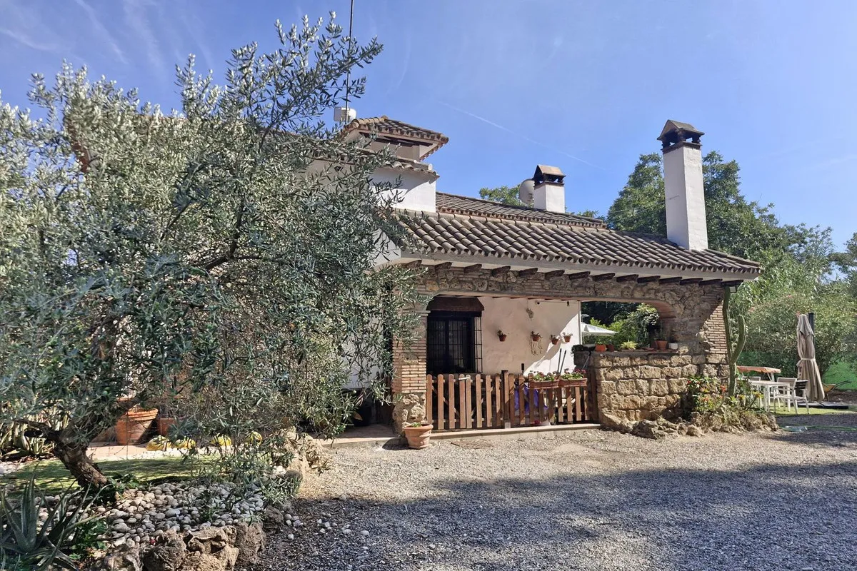 ac1be9e4-84bf-4650-b580-07391647f31e