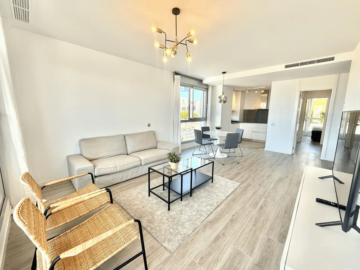 8b515125-8e03-4da7-a751-8e3b03813556