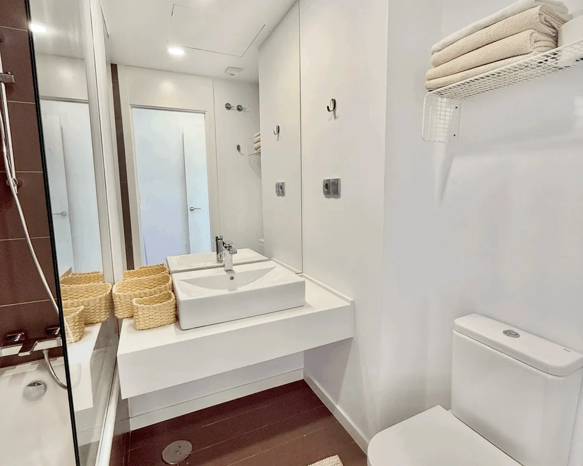 c39a2ead-760b-40a6-bf34-fa461d4eb358