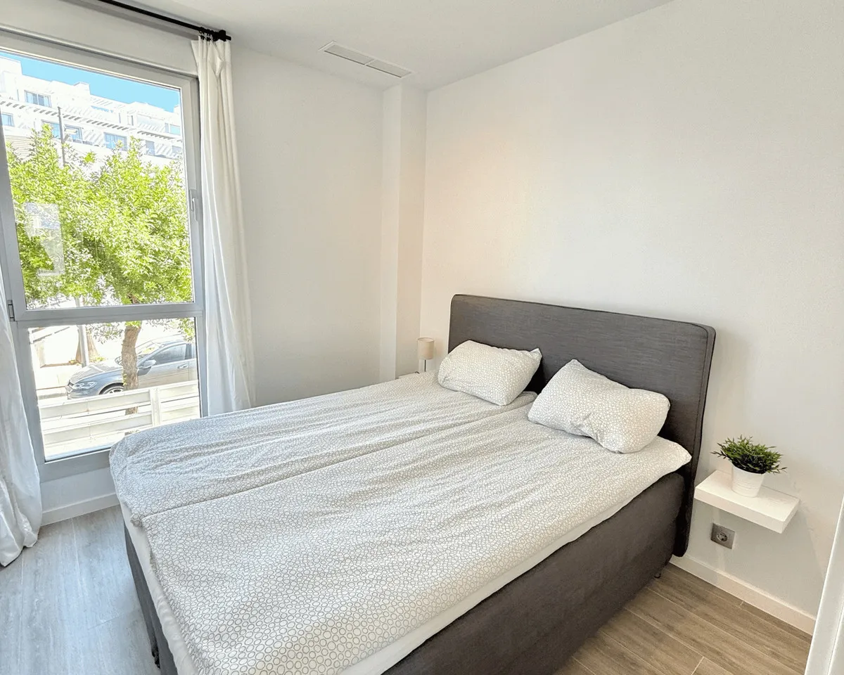 d03a4818-d239-4ffe-9f74-6585d2bbc0f8