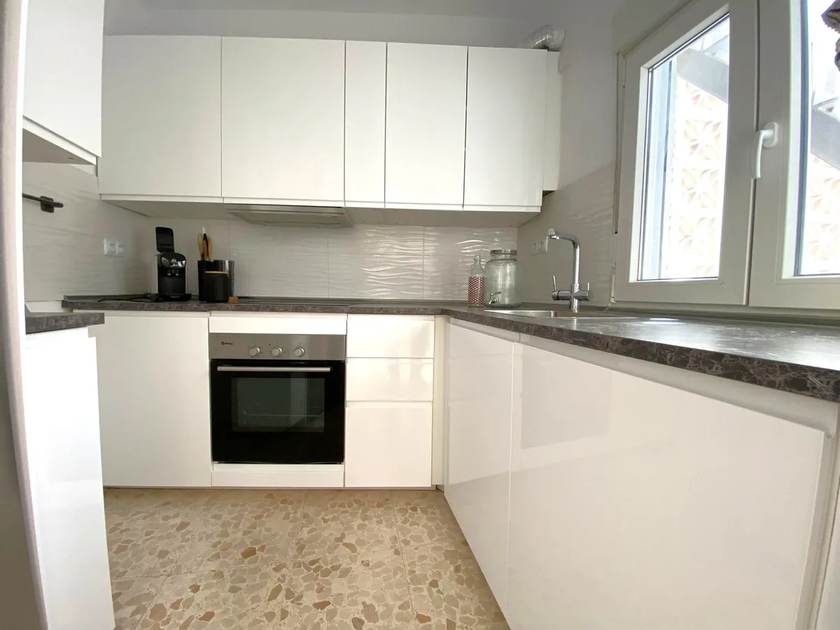 1c42c224-ba9d-46eb-856c-862d2de874e2