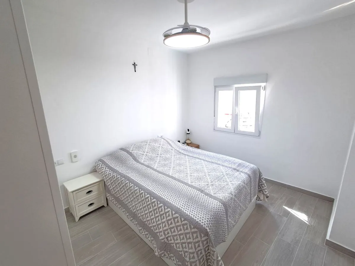 5569f6b9-5199-4833-8175-36e26ef8cf4d