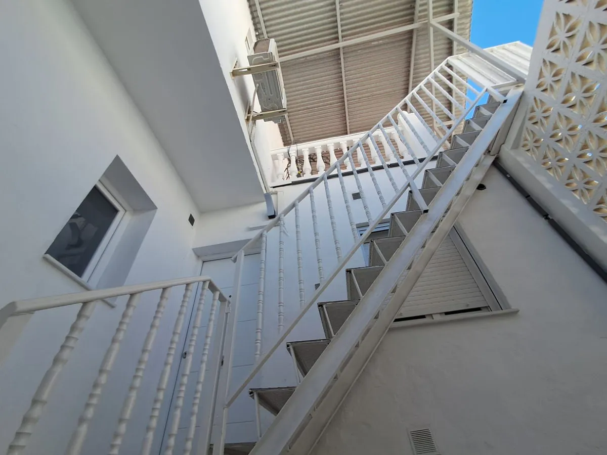 8aca1bd7-94d8-406b-8370-35548d1e1a17