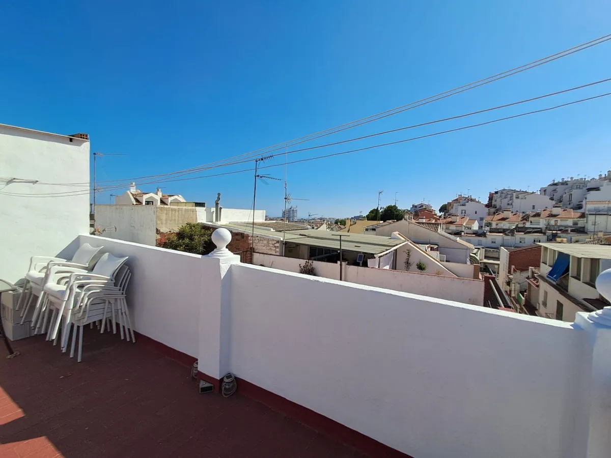 9e05a3c6-f149-404c-8e84-60e2bd463cb6