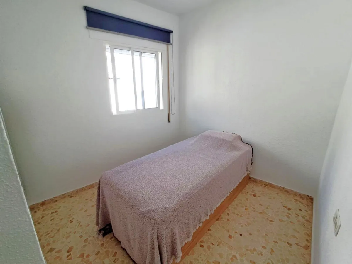 f0005df6-4174-4656-9a66-8c789ce5dcb0