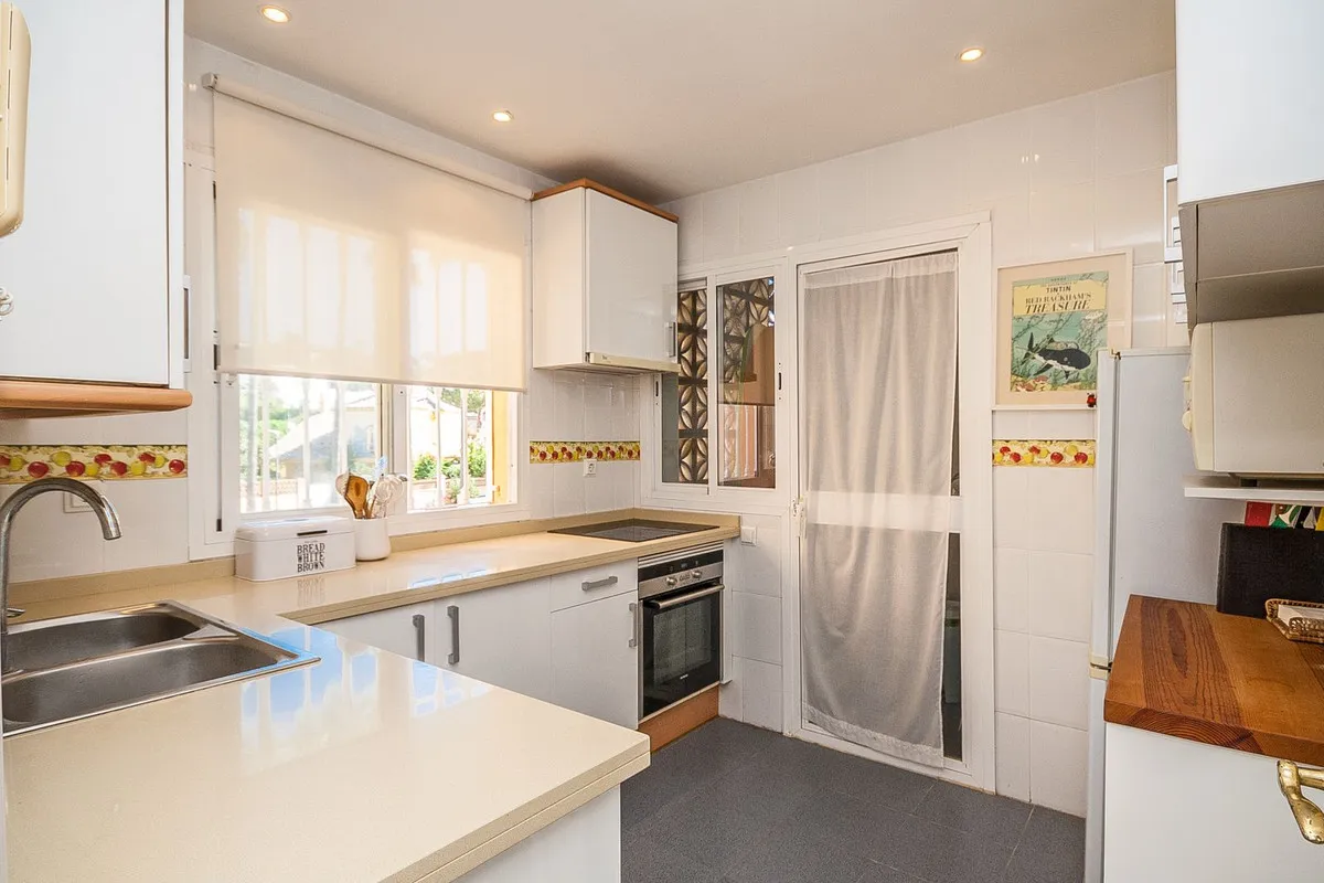 2e314c3c-9c26-439b-9afc-261608f2fc88