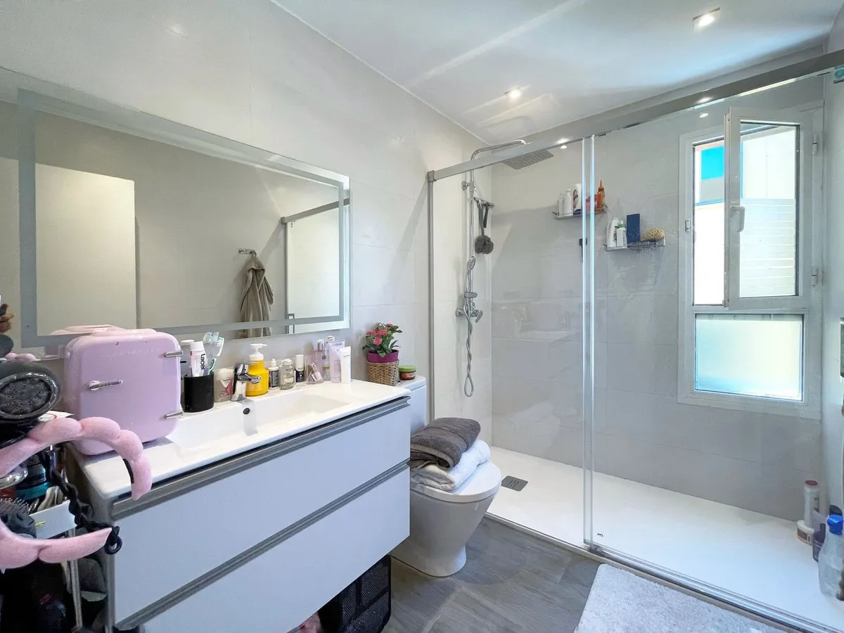 1e41e92b-82a2-49c5-8270-7c63190e0610