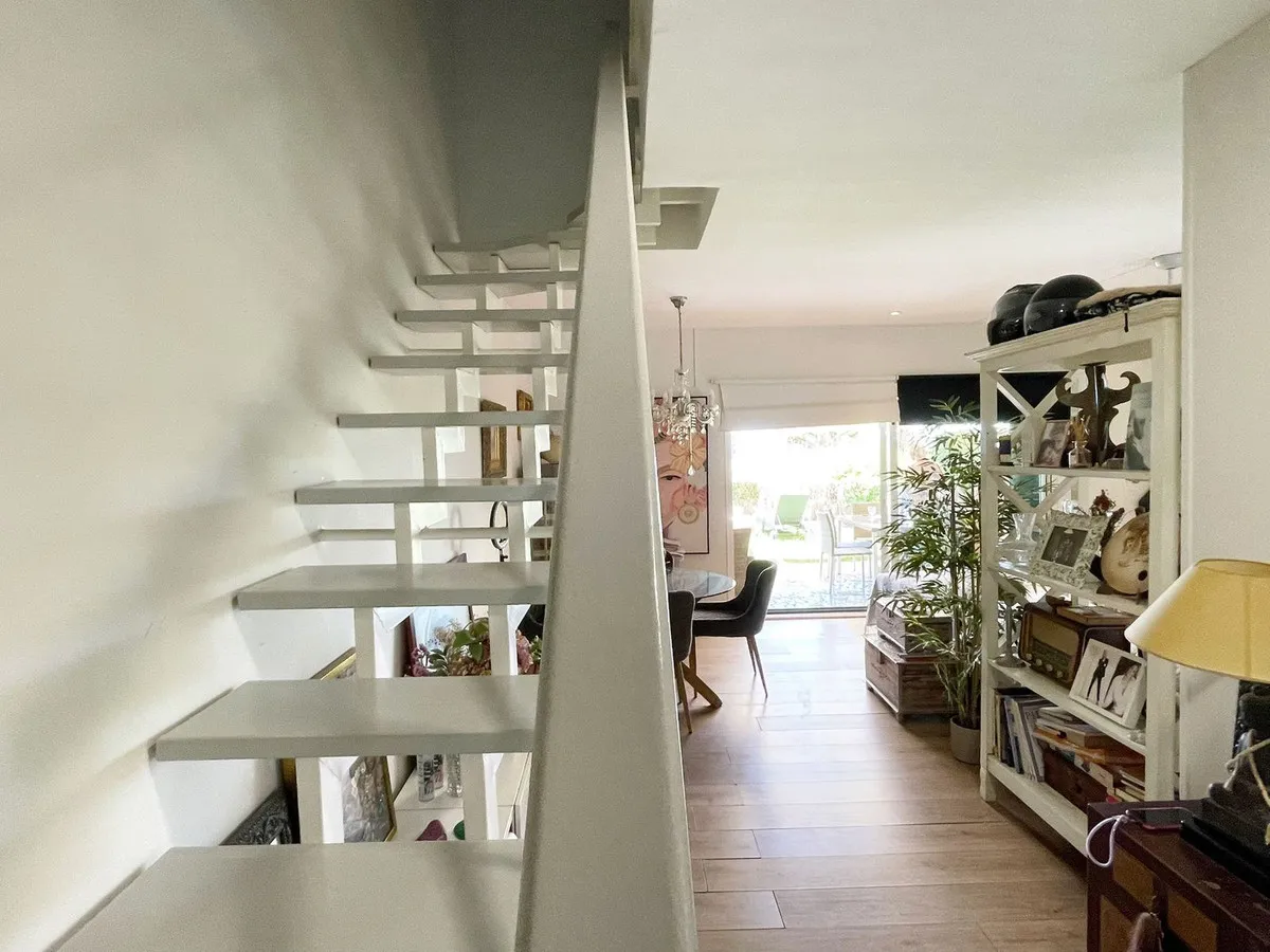 a7bd9965-25ff-472a-aa1e-c70340285de9