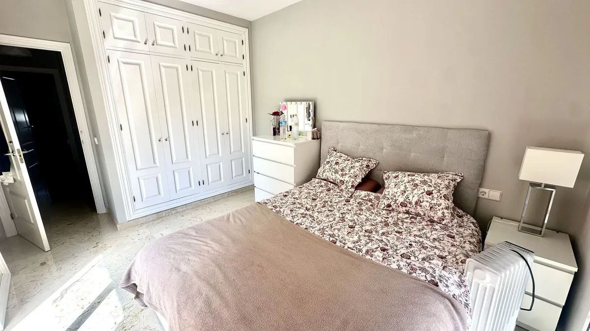 a2fe0027-dfd1-41ce-b423-dbb5a99b58b8