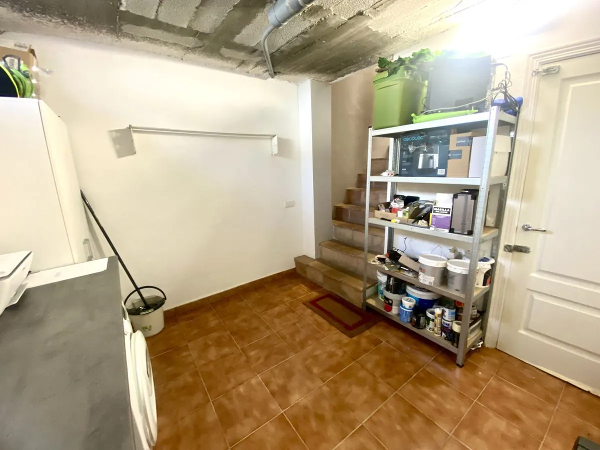 af5795de-04a7-4157-8371-32c1dd415c72