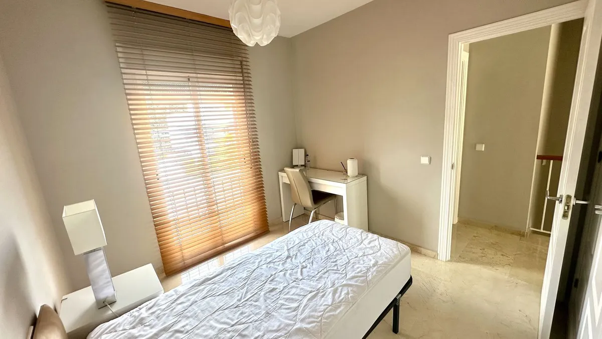 d4c72d2b-3381-4d0b-90aa-a45cd2142966