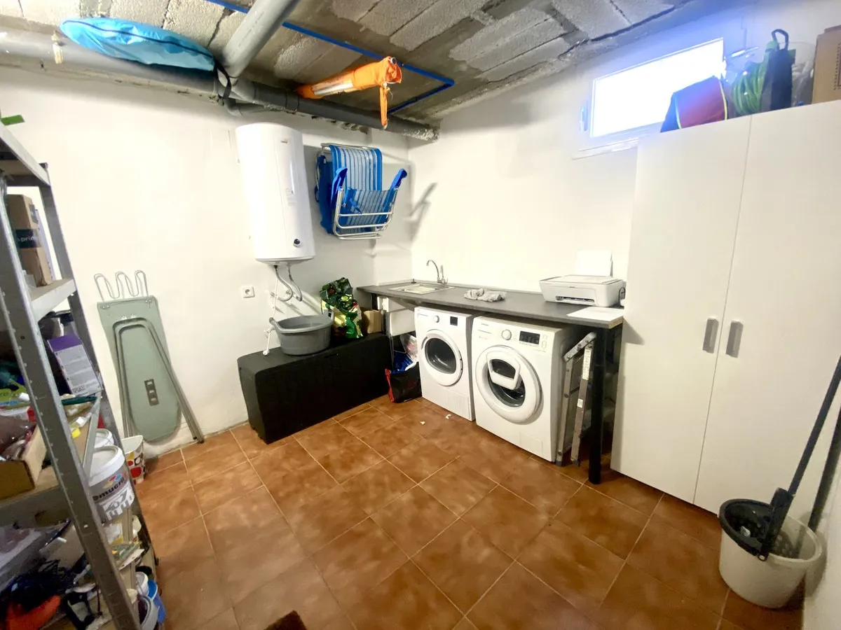 e071cf0c-e2aa-45b0-902b-7d04313482a9