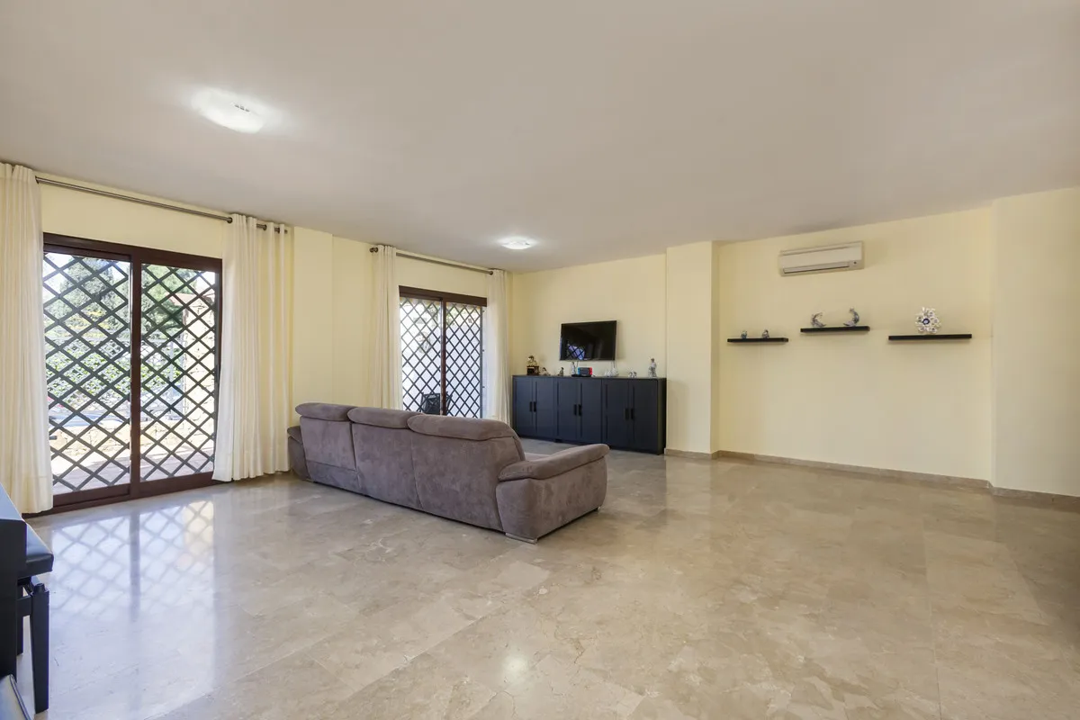 17cd2274-807e-4893-8a39-46847a970968