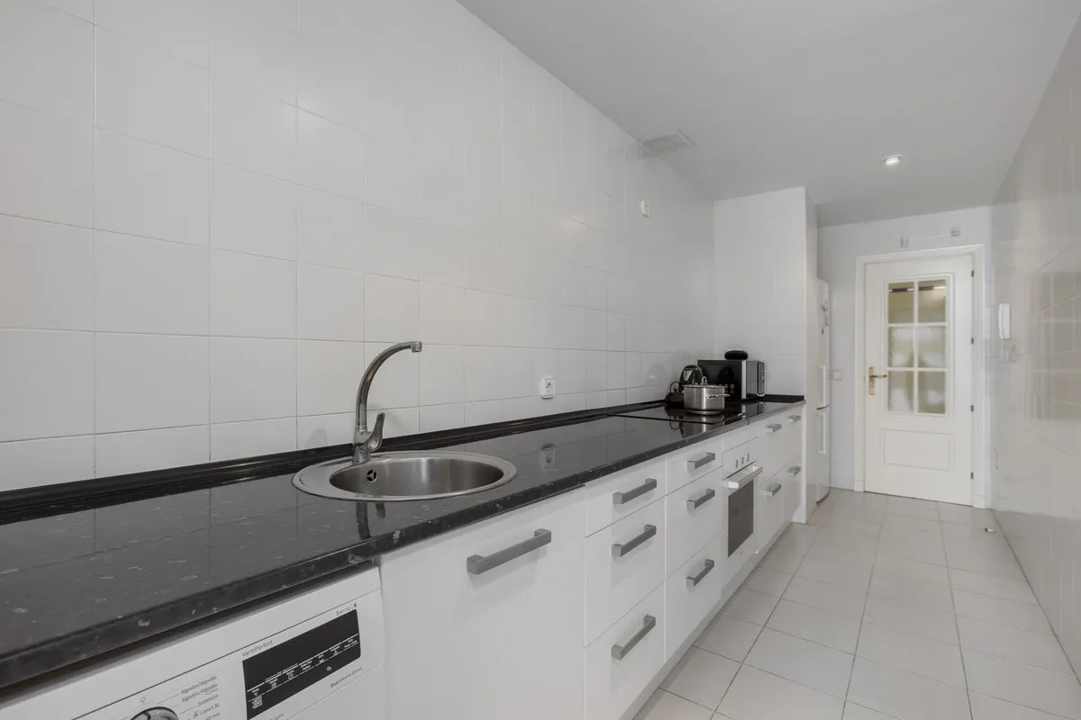 497b02da-f328-4e04-a37f-378efe32018d